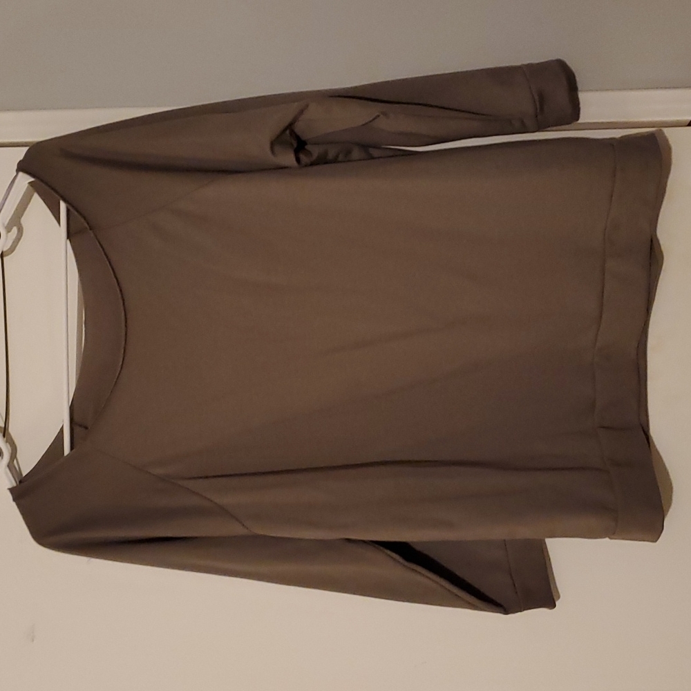 Off the shoulder olive sweatshirt.